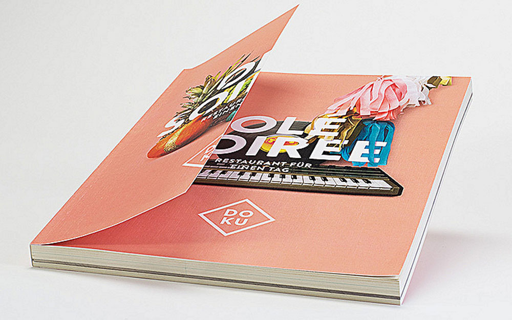 Softcover-Buch mit kreativem Umschlag