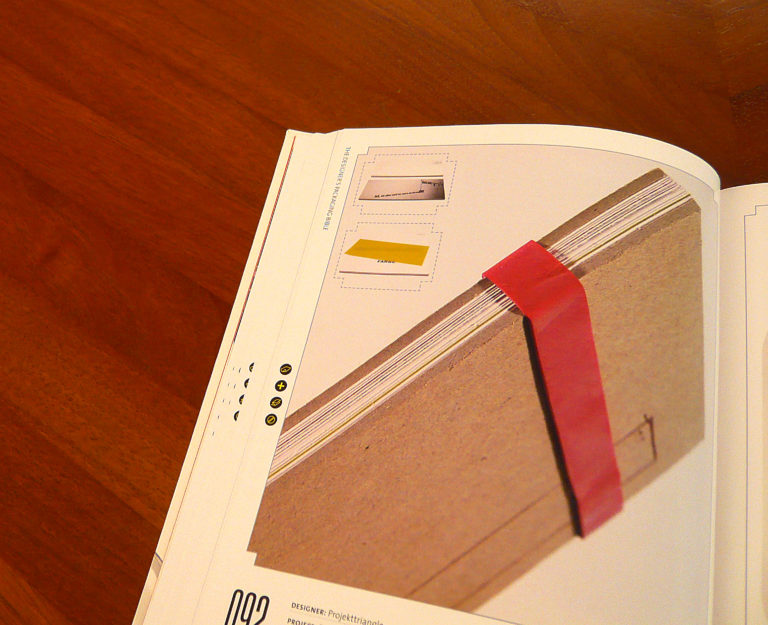 Graupappe und Gummiband als Umschlag | Tipps, Tricks und Ideen aus dem