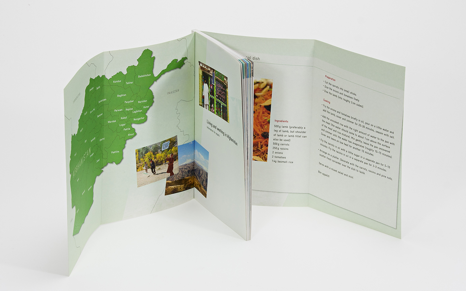 Softcover-Buch mit achtseitigem Panorama-Umschlag